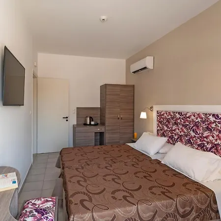 Hippocampus Boutique 3*