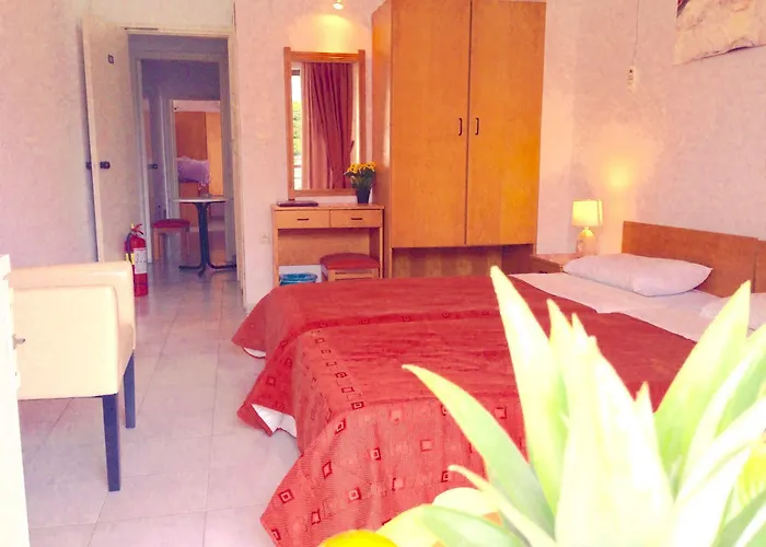 Hippocampus Boutique Hotel 3*